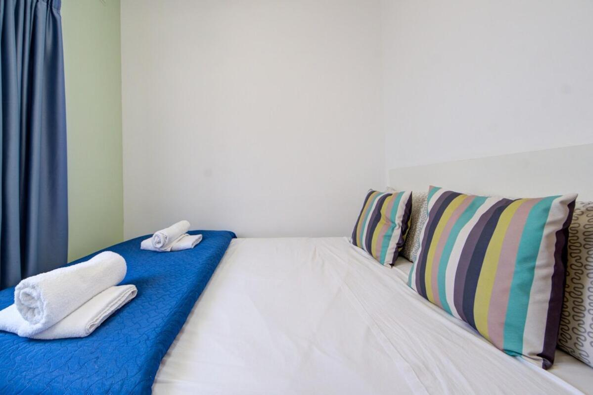 Azure Haven - Gzira Apartments And Penthouse By Shortletsmalta Quarto foto